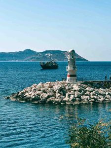 Kaş Mendirek ve Deniz Feneri